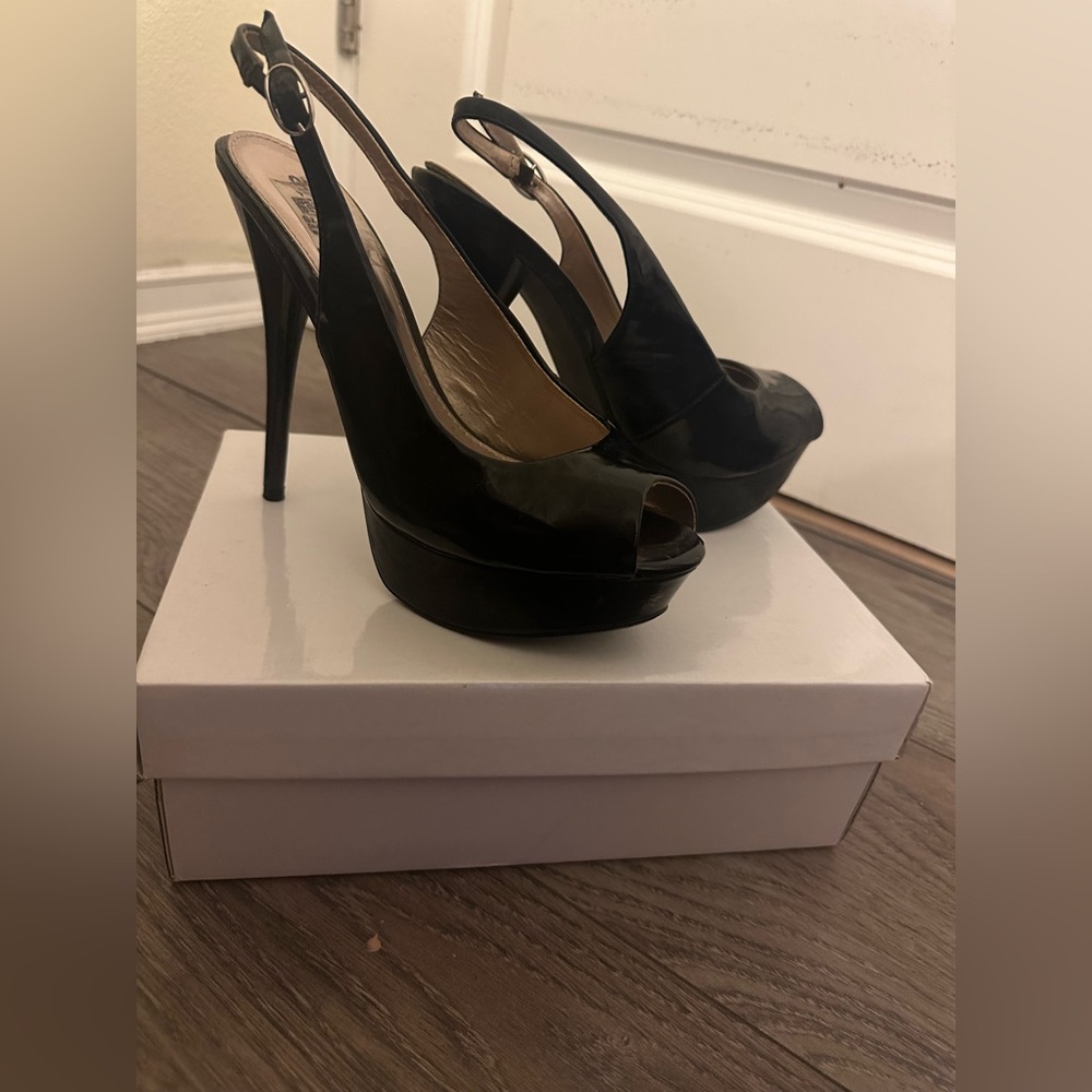 Woman’s Peep Toe Platform Sling Back Heels